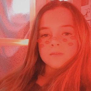 Meet your Posher, Abigail